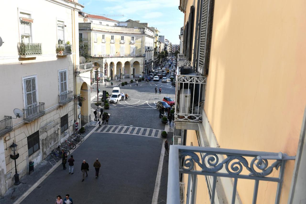 B&B A Due Passi Caserta Exterior photo