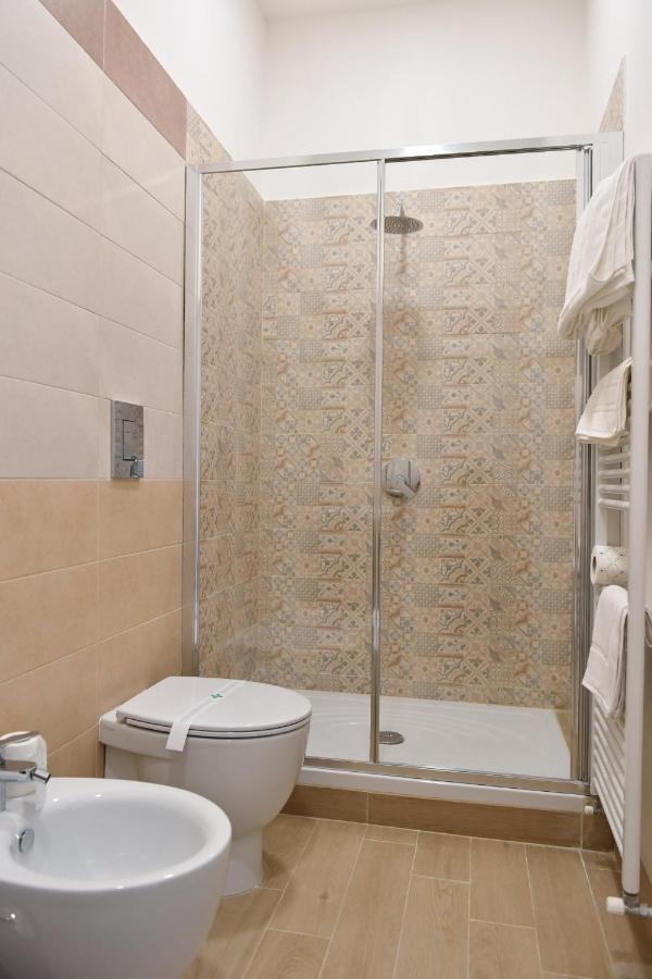 B&B A Due Passi Caserta Exterior photo