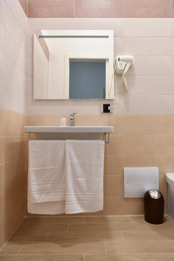 B&B A Due Passi Caserta Exterior photo